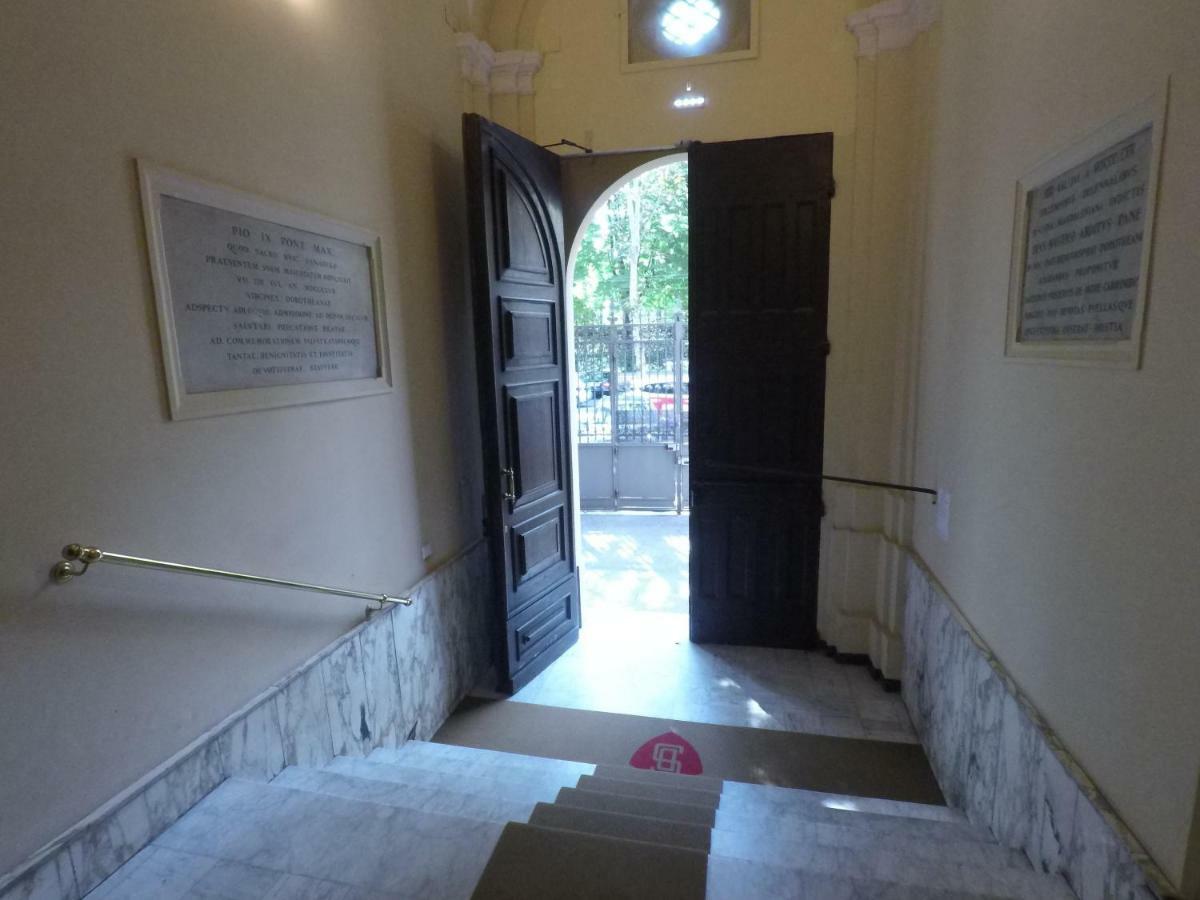 Convent Palace Болоня Екстериор снимка